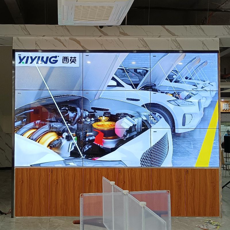 西英助力广州机电职业技术学院55寸3X3落地液晶拼接屏
